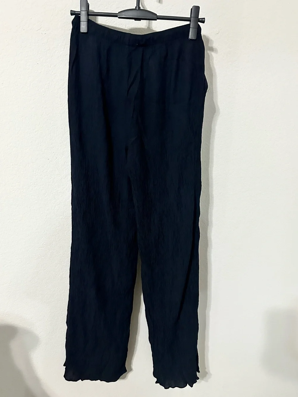 Abercrombie and Fitch Crepe Black Pants Medium